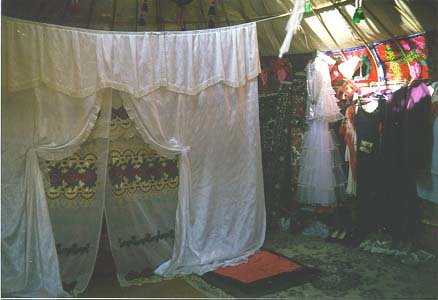 Intérieur de la yourte d'apparat